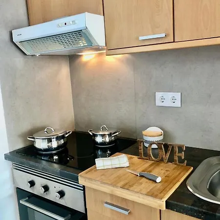 Break-quiet House With Private Patio Vakantiehuis *