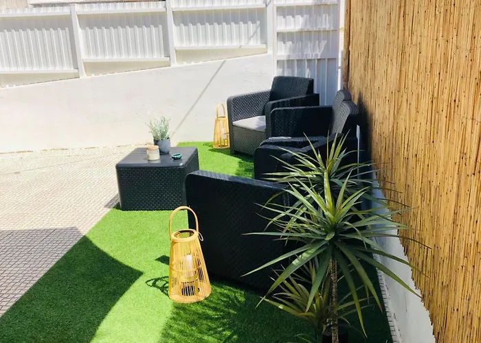 بيت للعطل Break-quiet House With Private Patio
