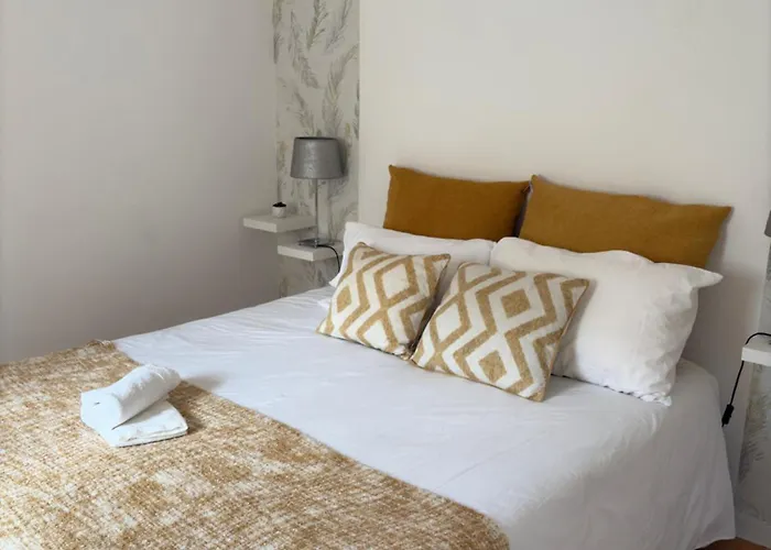 Break-quiet House With Private Patio