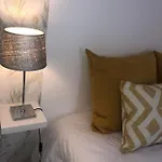 Break-quiet House With Private Patio * Torres Vedras