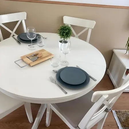 Break-quiet House With Private Patio Semesterbostad Torres Vedras