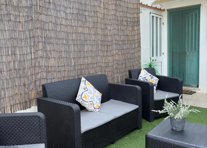 Break-quiet House With Private Patio